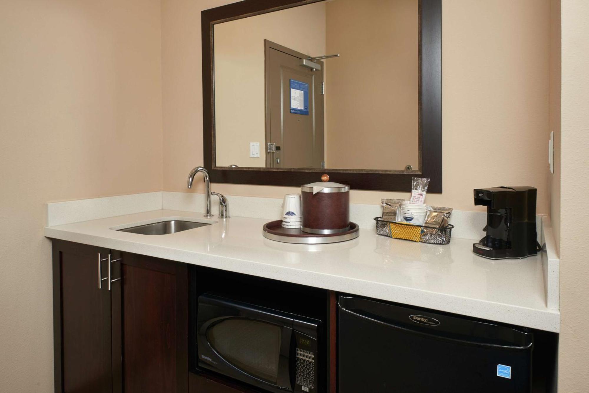 Hampton Inn & Suites Portland/ונקובר מראה חיצוני תמונה